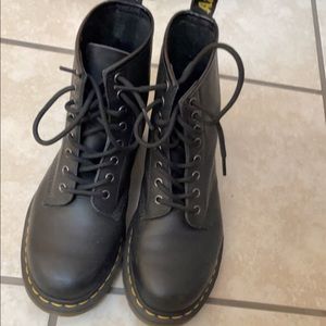 1460 pascal Virginia leather Dr. martens